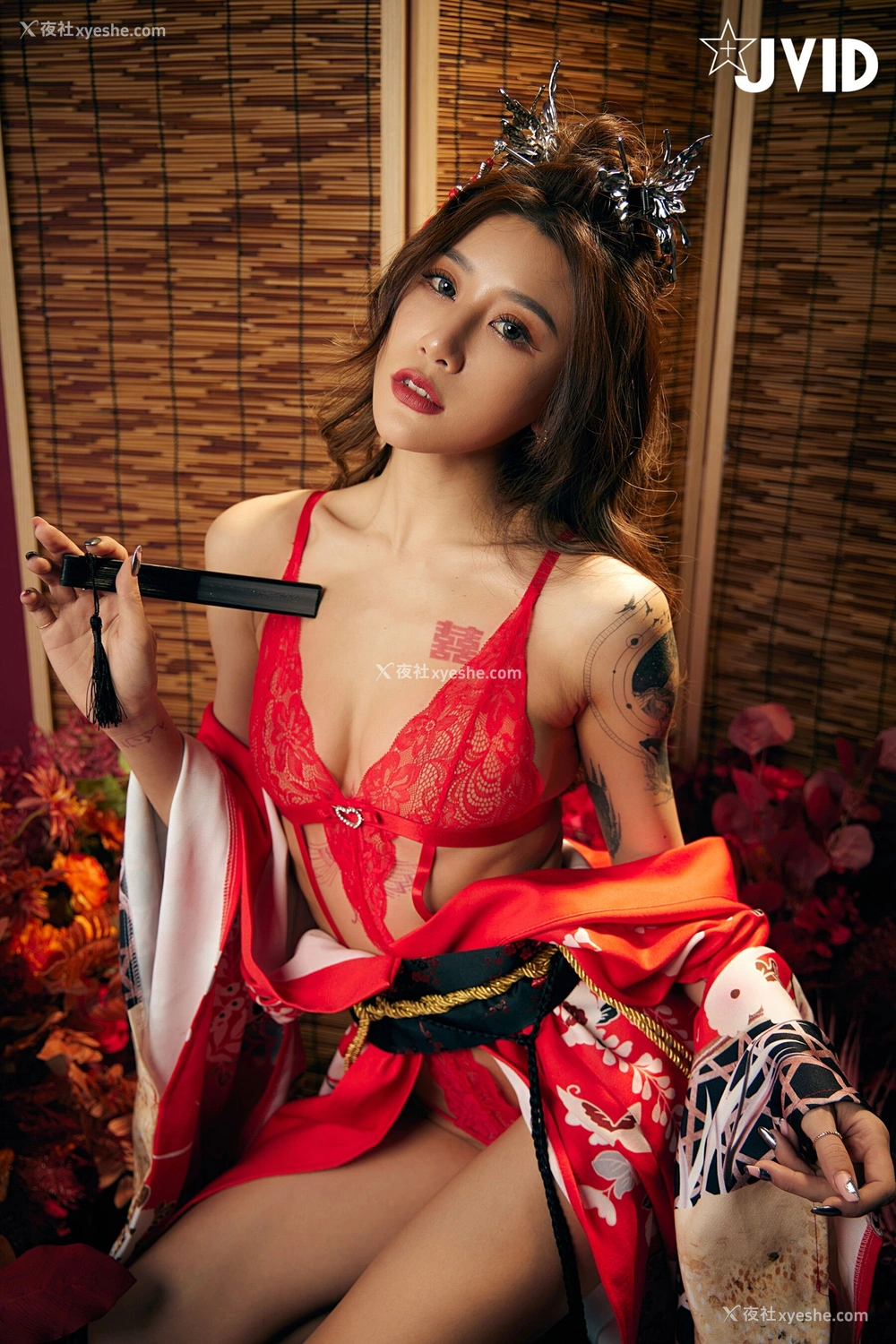 1P - 圣上宠幸首选 倾国倾城囍媚娘 婀娜多姿 酥胸外露