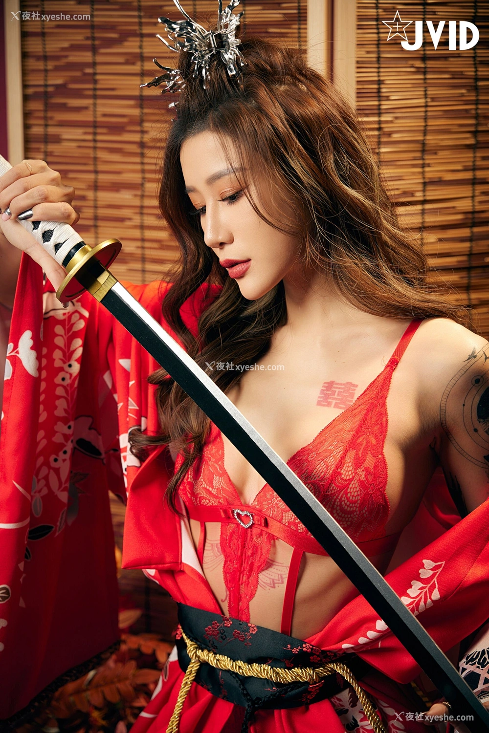 1P - 圣上宠幸首选 倾国倾城囍媚娘 婀娜多姿 酥胸外露