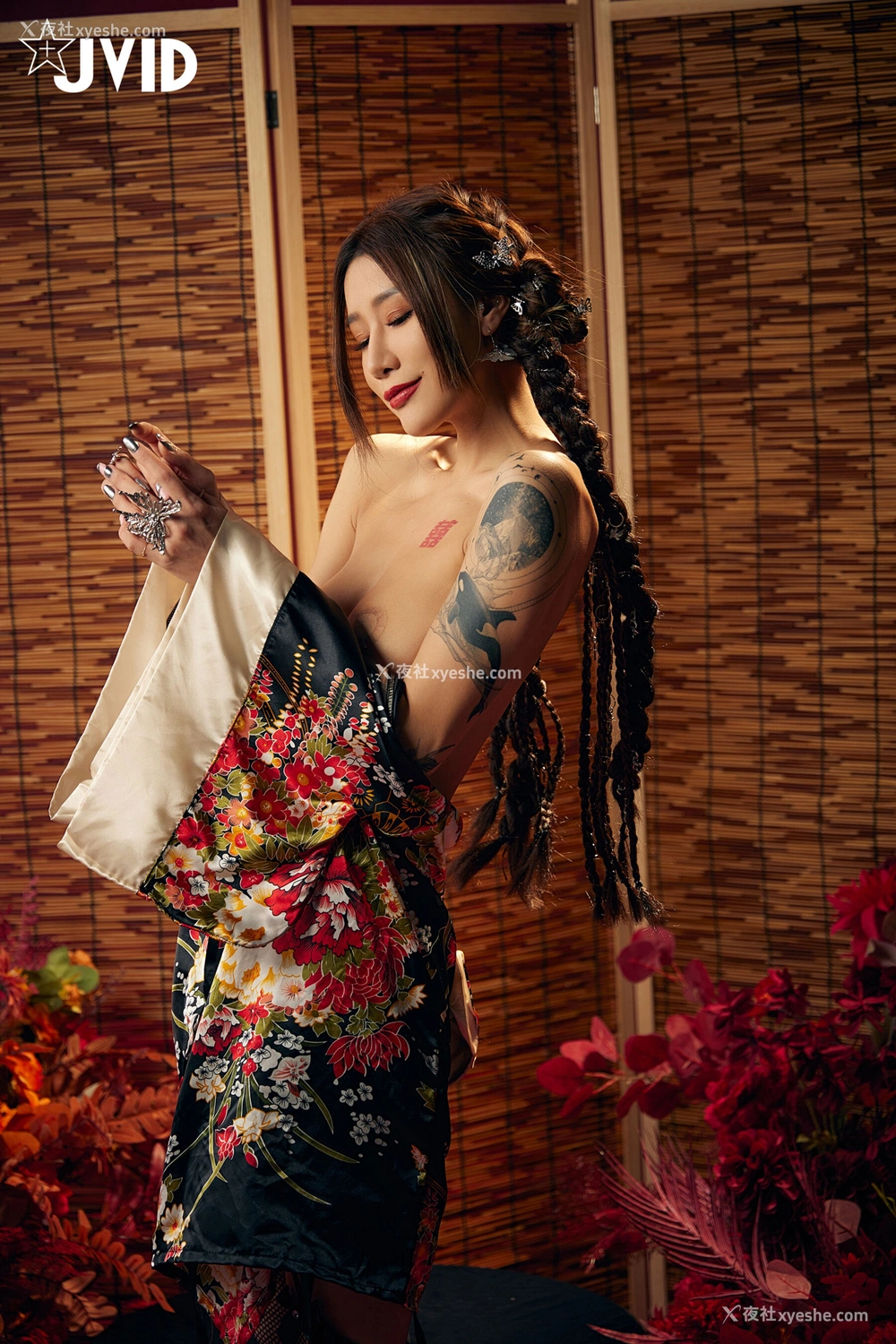 1P - 圣上宠幸首选 倾国倾城囍媚娘 婀娜多姿 酥胸外露