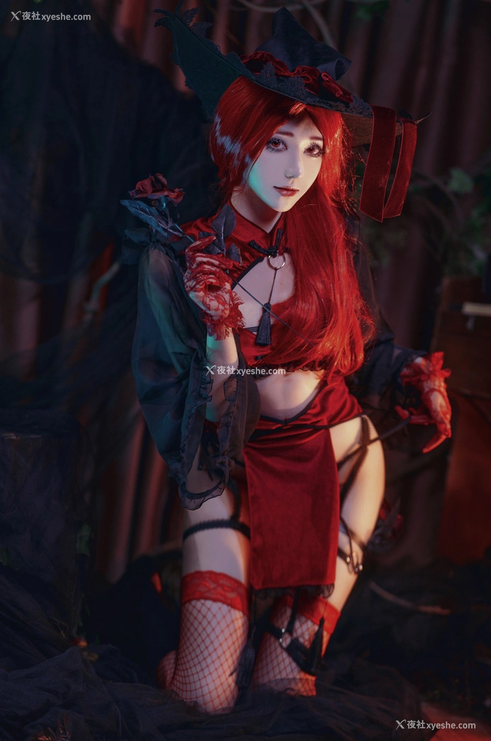 1P - [Cosplay]南桃Momoko – 红女巫