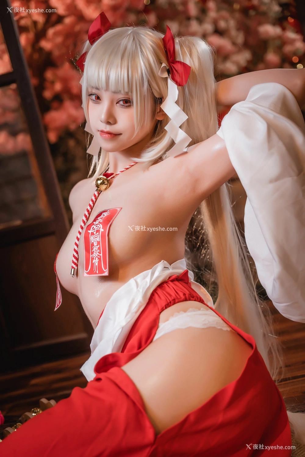 1P - 蜜汁猫裘 – 可畏巫女