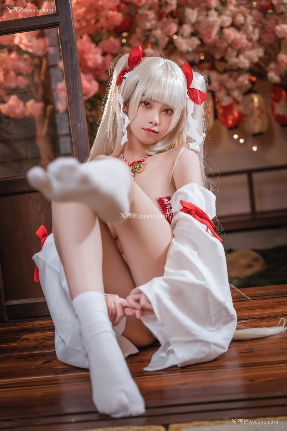 1P - 蜜汁猫裘 – 可畏巫女