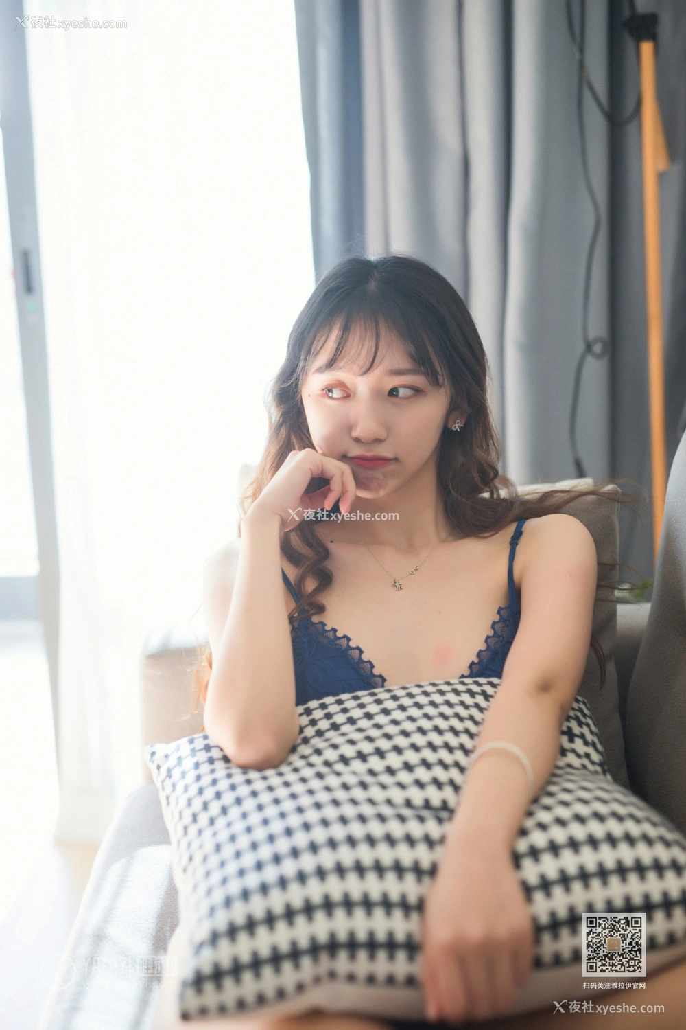 1P - [YALAYI雅拉伊] Y569 晓琳 想见你
