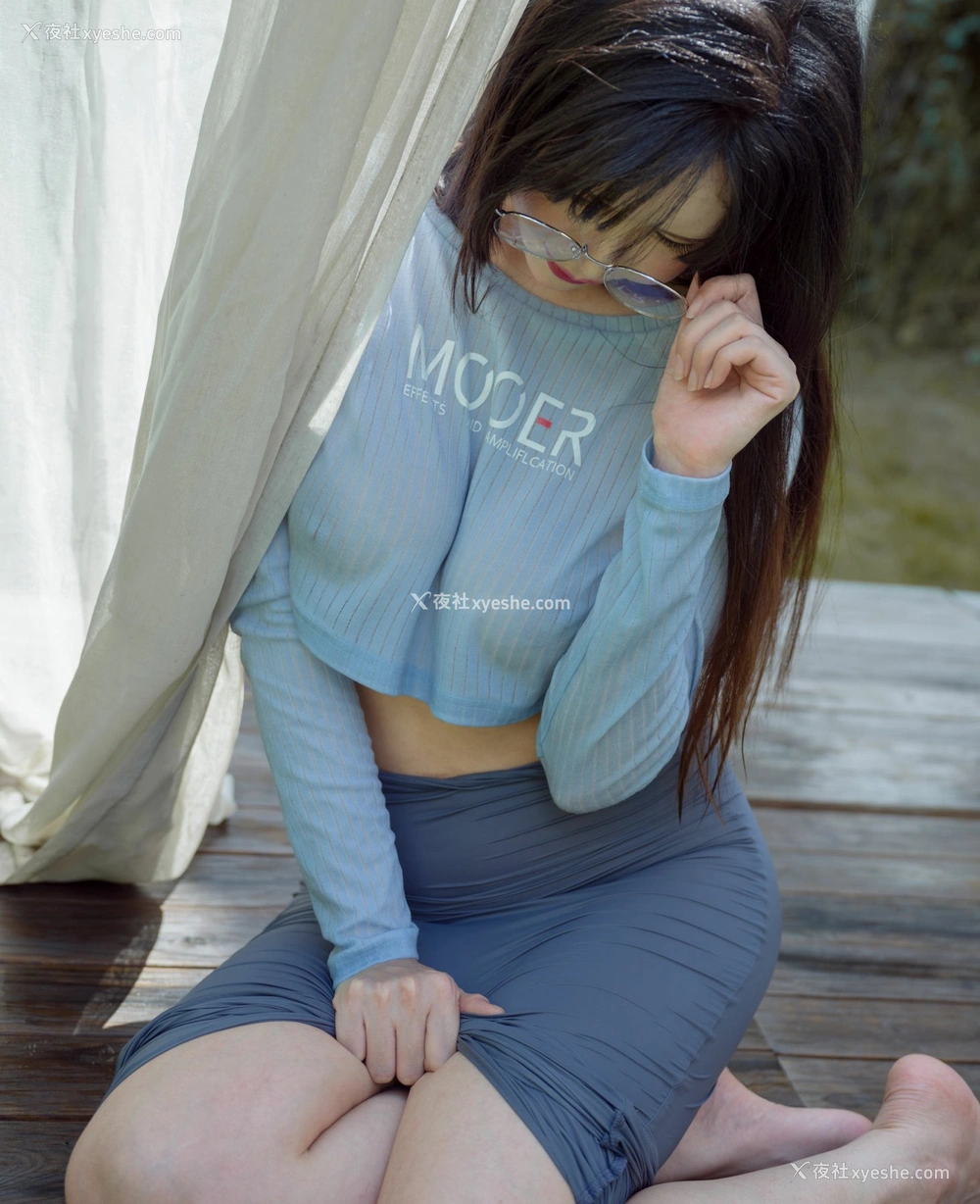 1P - 秋和柯基(夏小秋秋秋) – 花洒姐姐