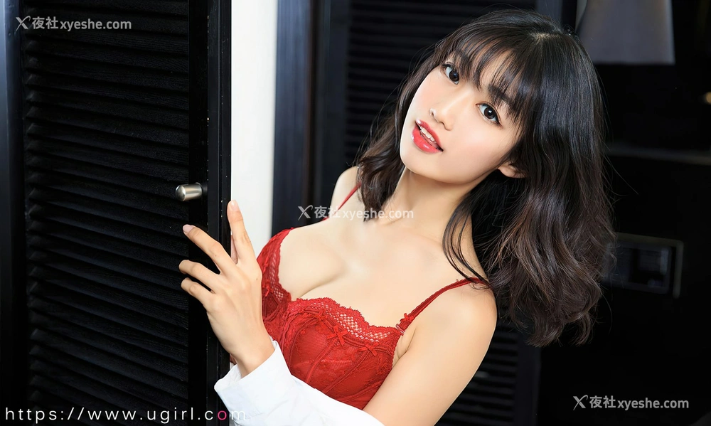 1P - [Ugirls尤果网]爱尤物专辑 No.2363 小文 青春记忆