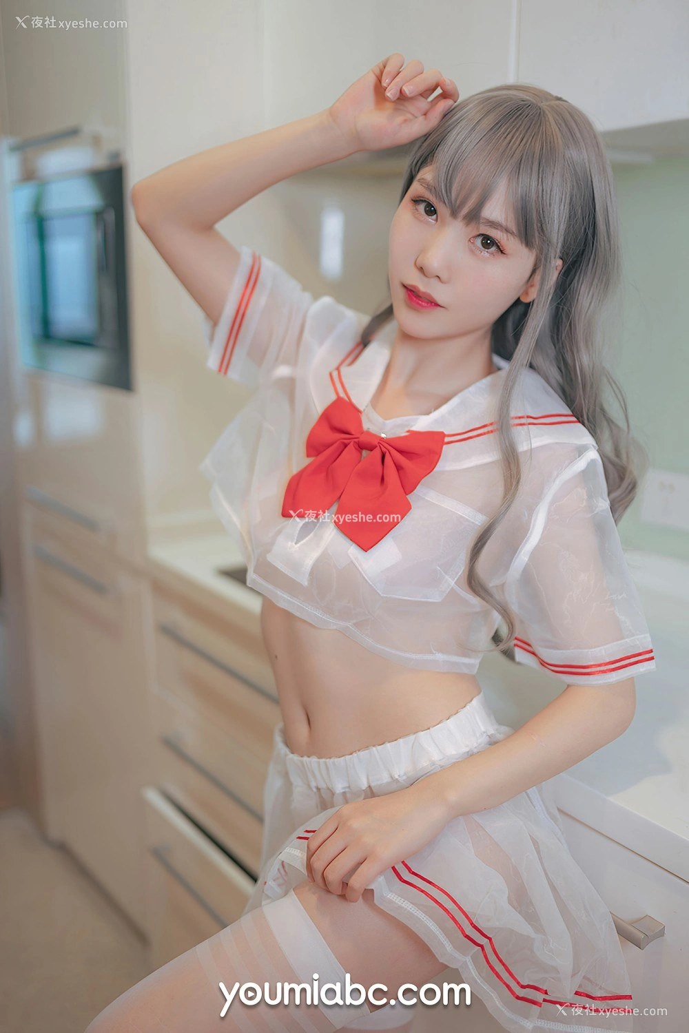 1P - [尤蜜YouMi] 抖娘利世 你的草莓妹妹