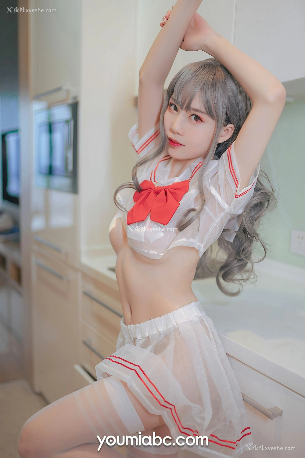 1P - [尤蜜YouMi] 抖娘利世 你的草莓妹妹