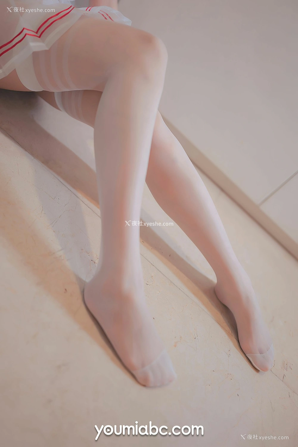 1P - [尤蜜YouMi] 抖娘利世 你的草莓妹妹
