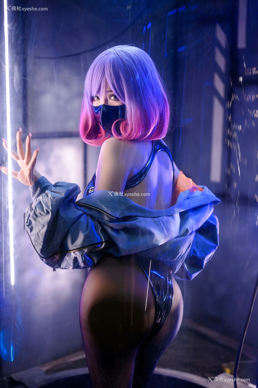 1P - 抱走莫子aa – LUNA