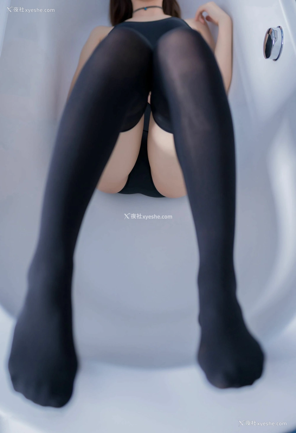 1P - [Cosplay]南桃Momoko – 黑丝精灵
