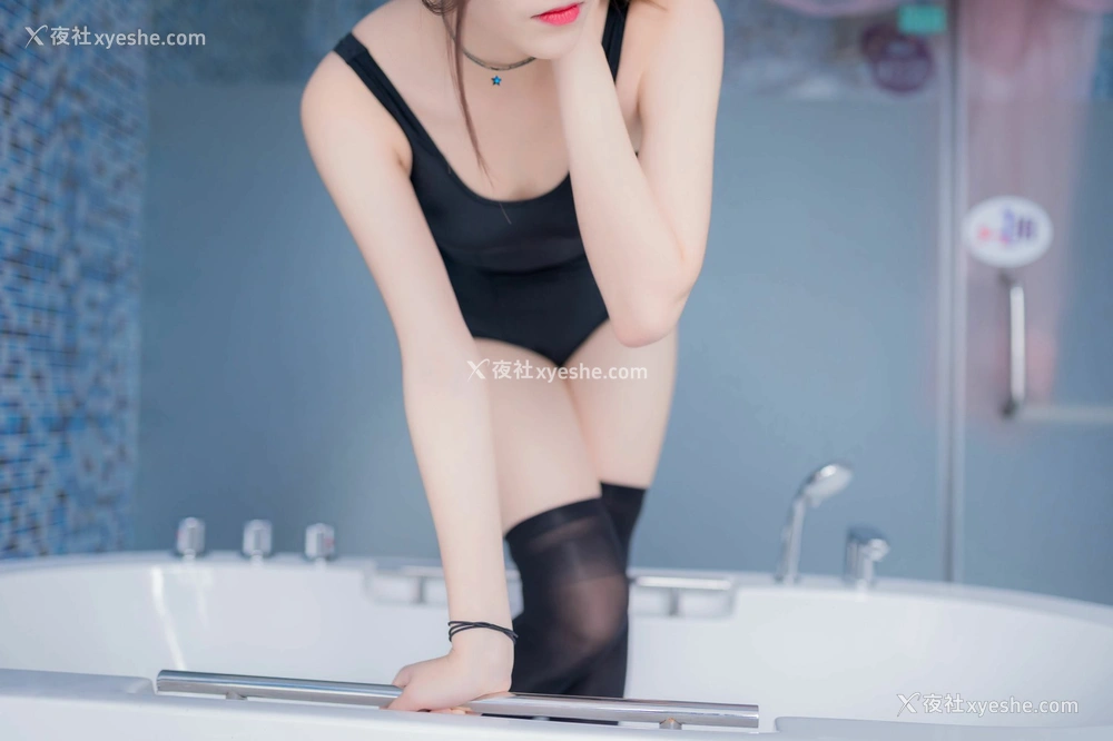 1P - [Cosplay]南桃Momoko – 黑丝精灵