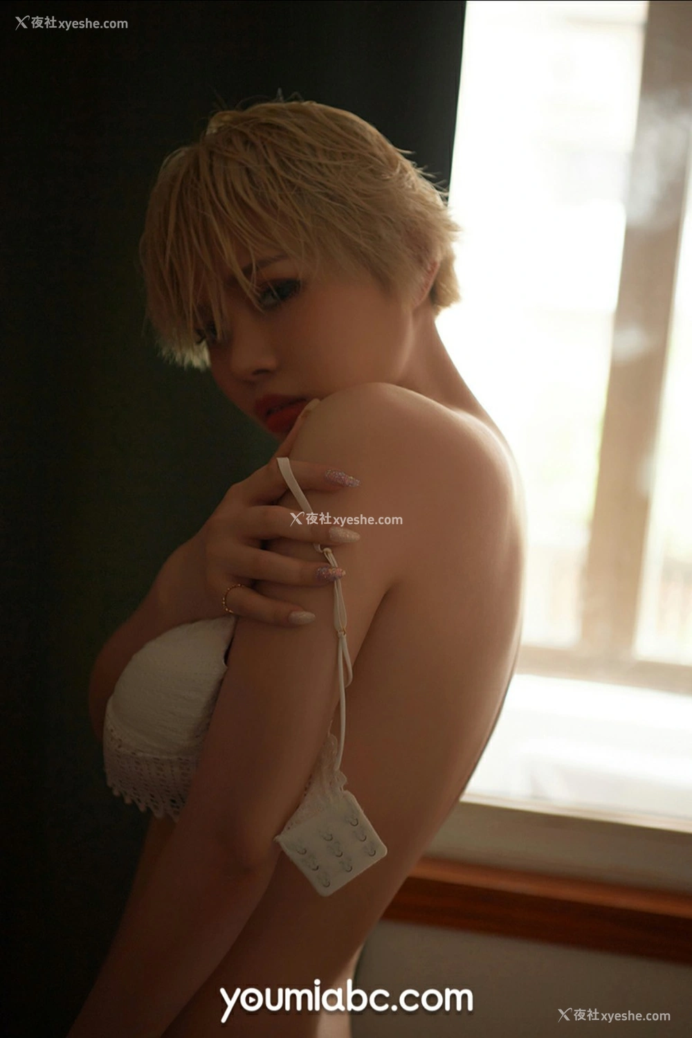 1P - [YouMi尤蜜] Heidi 撩拨の温柔