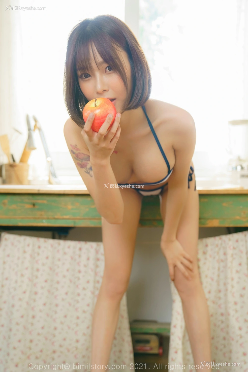 1P - [Bimilstory] Mina VOL.10 – Bikini Girl’s Hot Summer