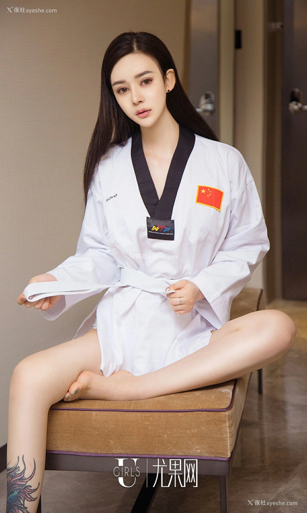 1P - [Ugirls爱尤物] NO.1021 米奇 卸甲软妹