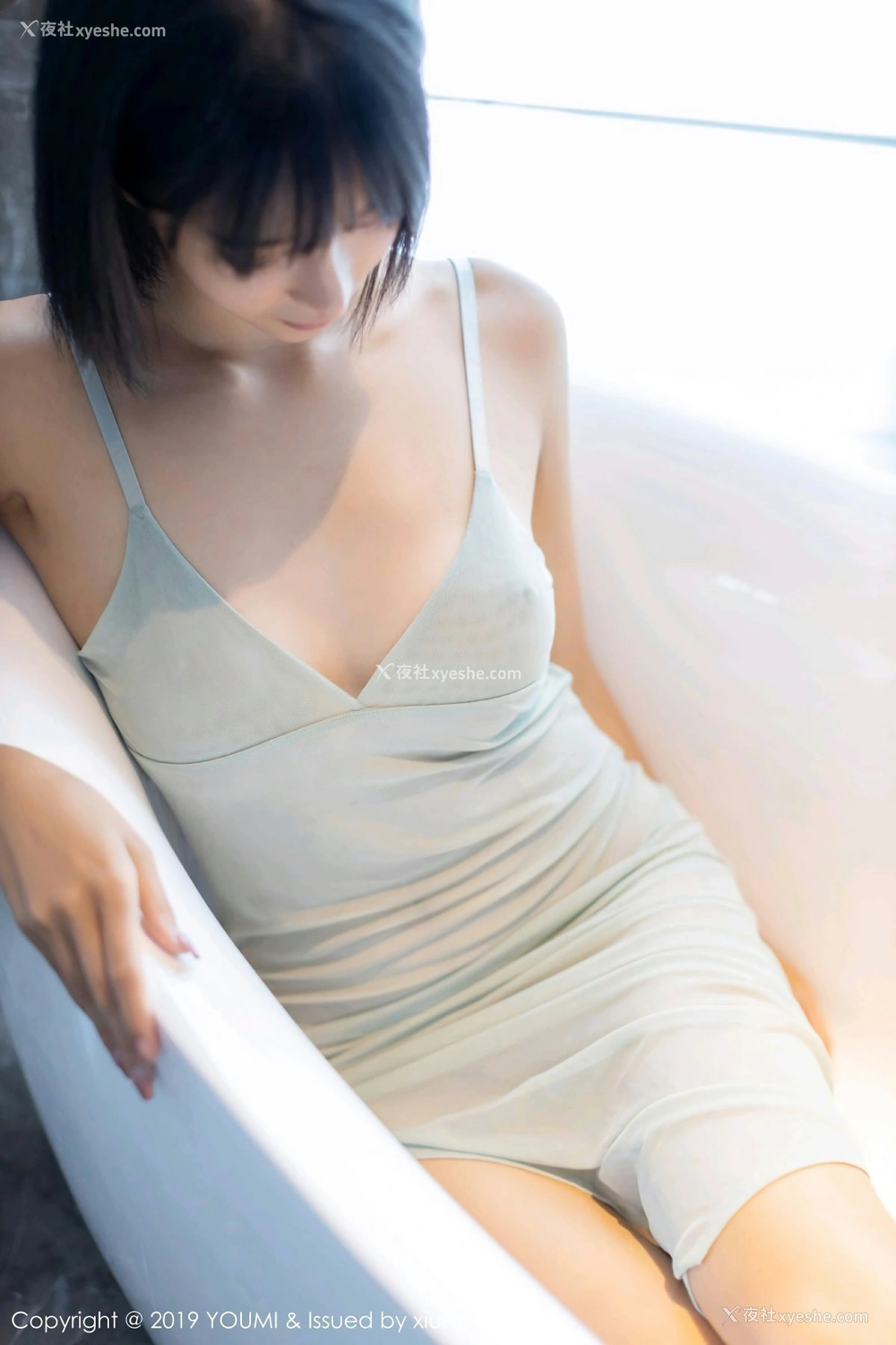 1P - [YOUMI尤蜜荟] VOL.370 蓝夏Akasha