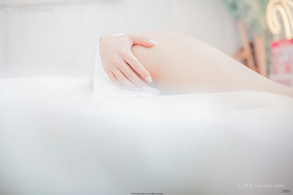 1P - PhotoChips VOL.64 Dami