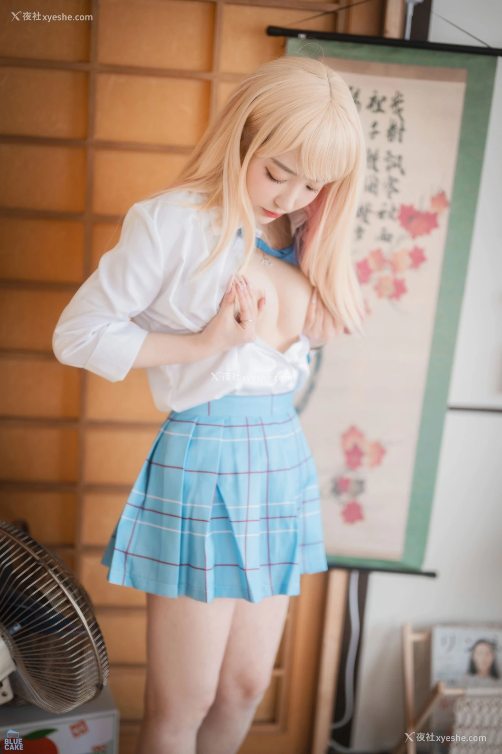 1P - [BLUECAKE] YeEun – Marin Kitagawa WHITE ver