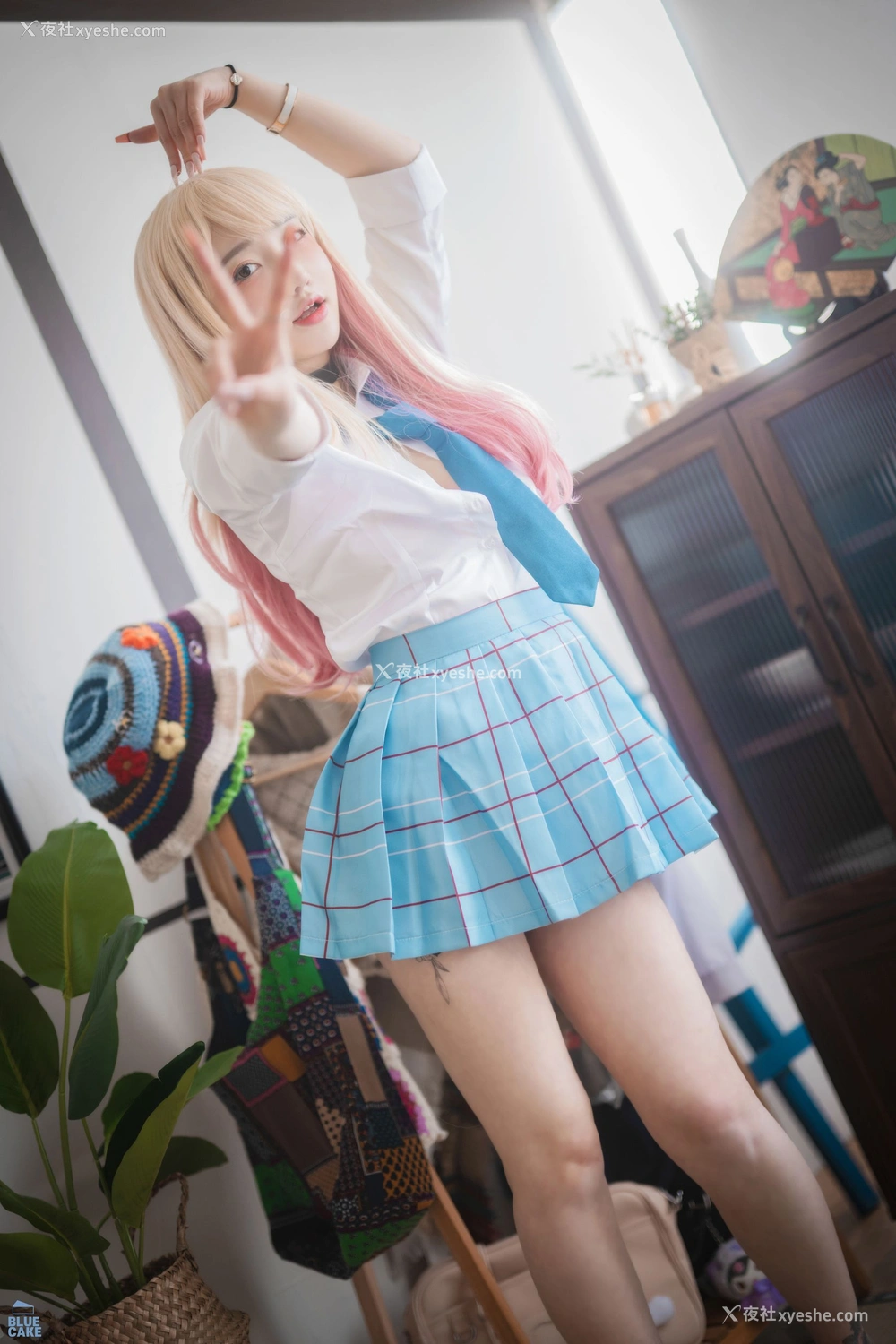 1P - [BLUECAKE] YeEun – Marin Kitagawa WHITE ver