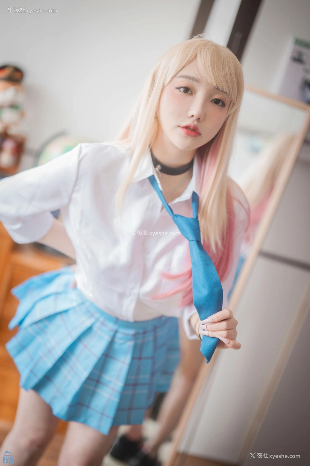 1P - [BLUECAKE] YeEun – Marin Kitagawa WHITE ver