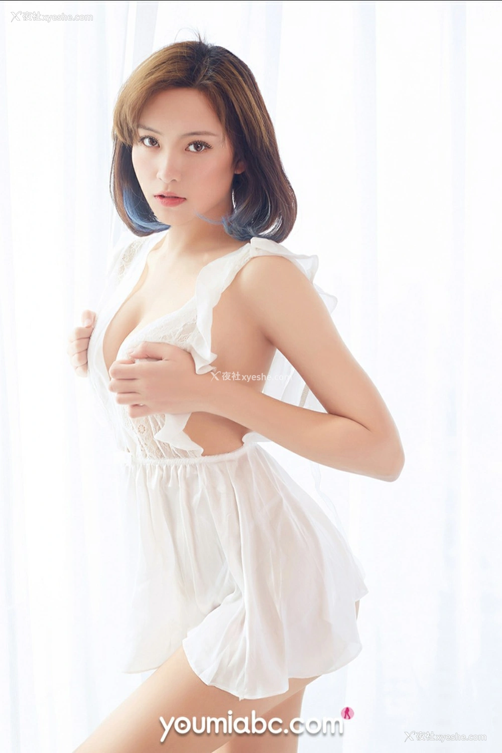 1P - [YouMi尤蜜] 徐文君 香闺艳福