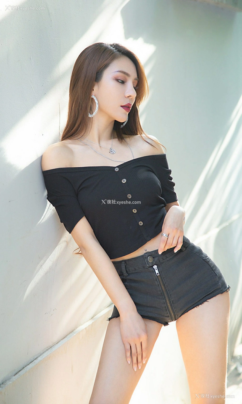 1P - [Ugirls尤果网]爱尤物专辑 No.1485 Juicy xiaoxiao 如约而爱