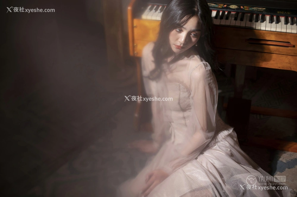 1P - [YALAYI雅拉伊] Y227 项兴咏《蓝月》