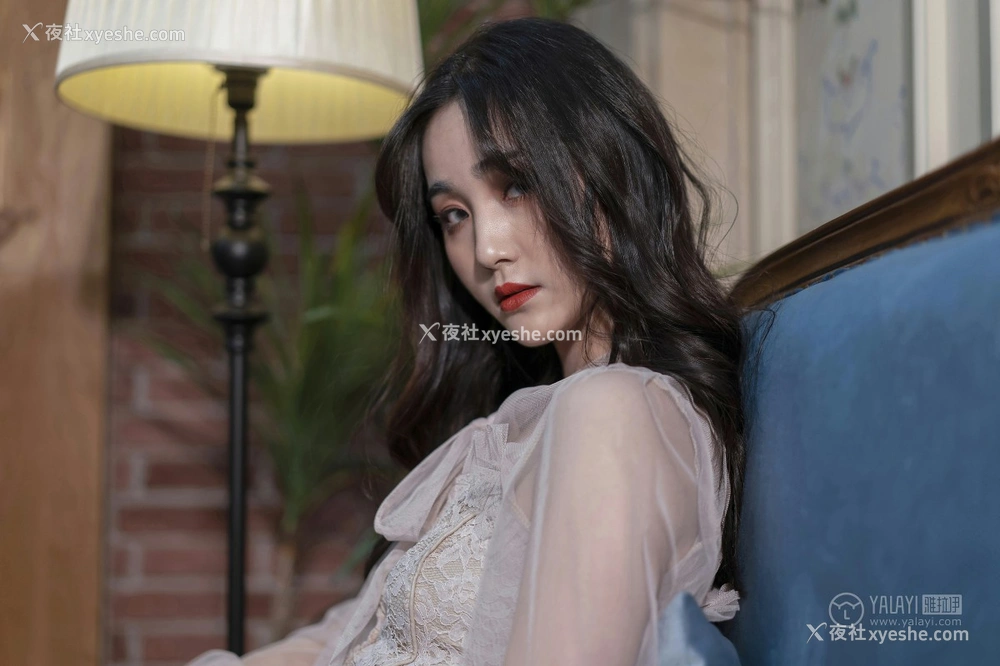 1P - [YALAYI雅拉伊] Y227 项兴咏《蓝月》