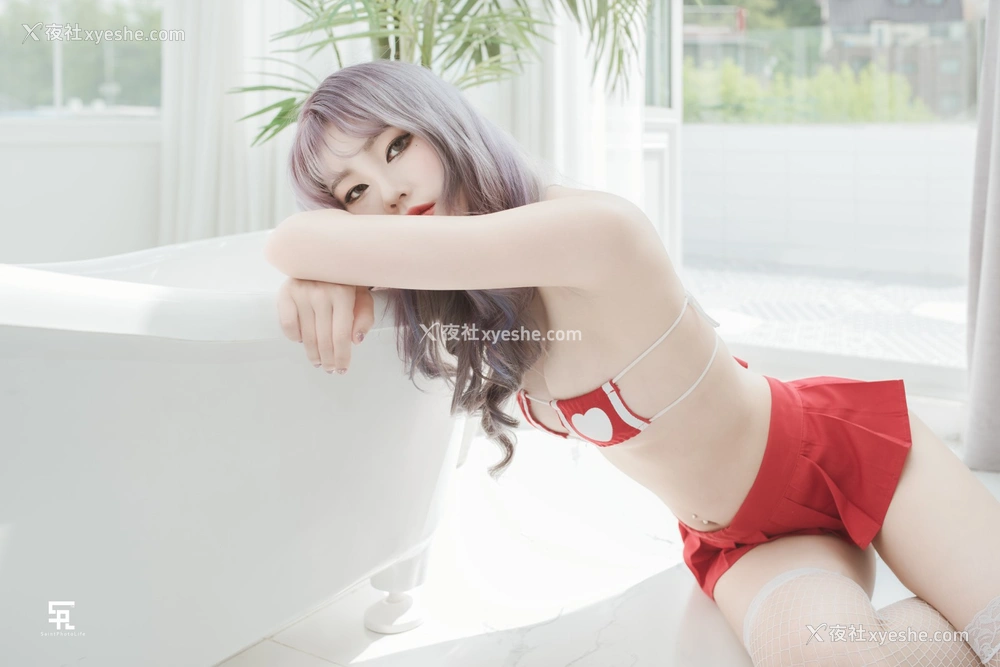 1P - [SaintPhotoLife] Yuna – Growing Up 02