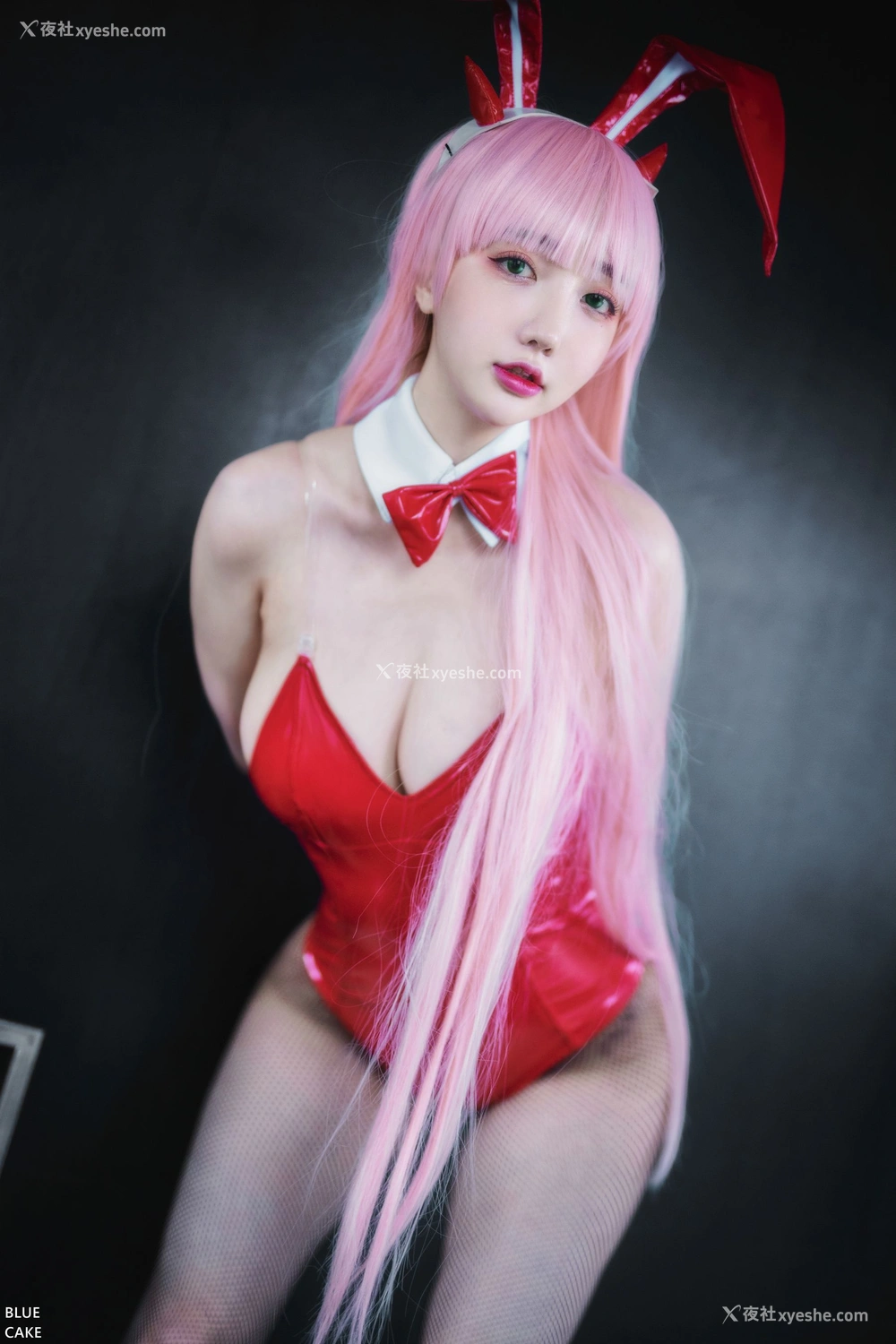 1P - [BLUECAKE] YeEun – IN THE SEXXY 002