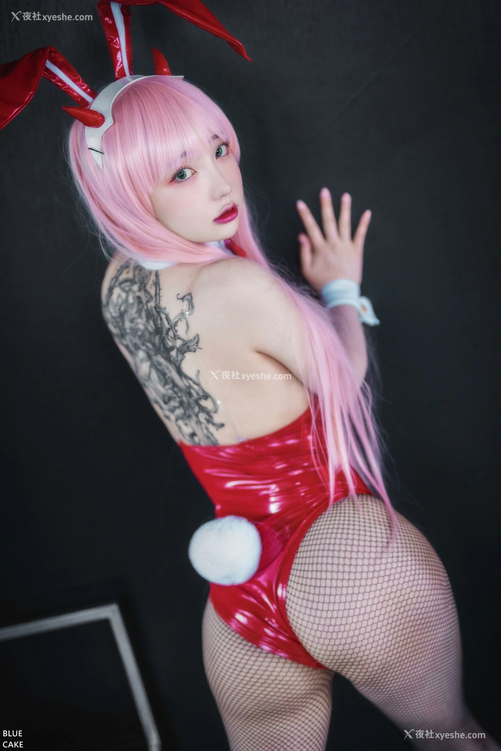 1P - [BLUECAKE] YeEun – IN THE SEXXY 002