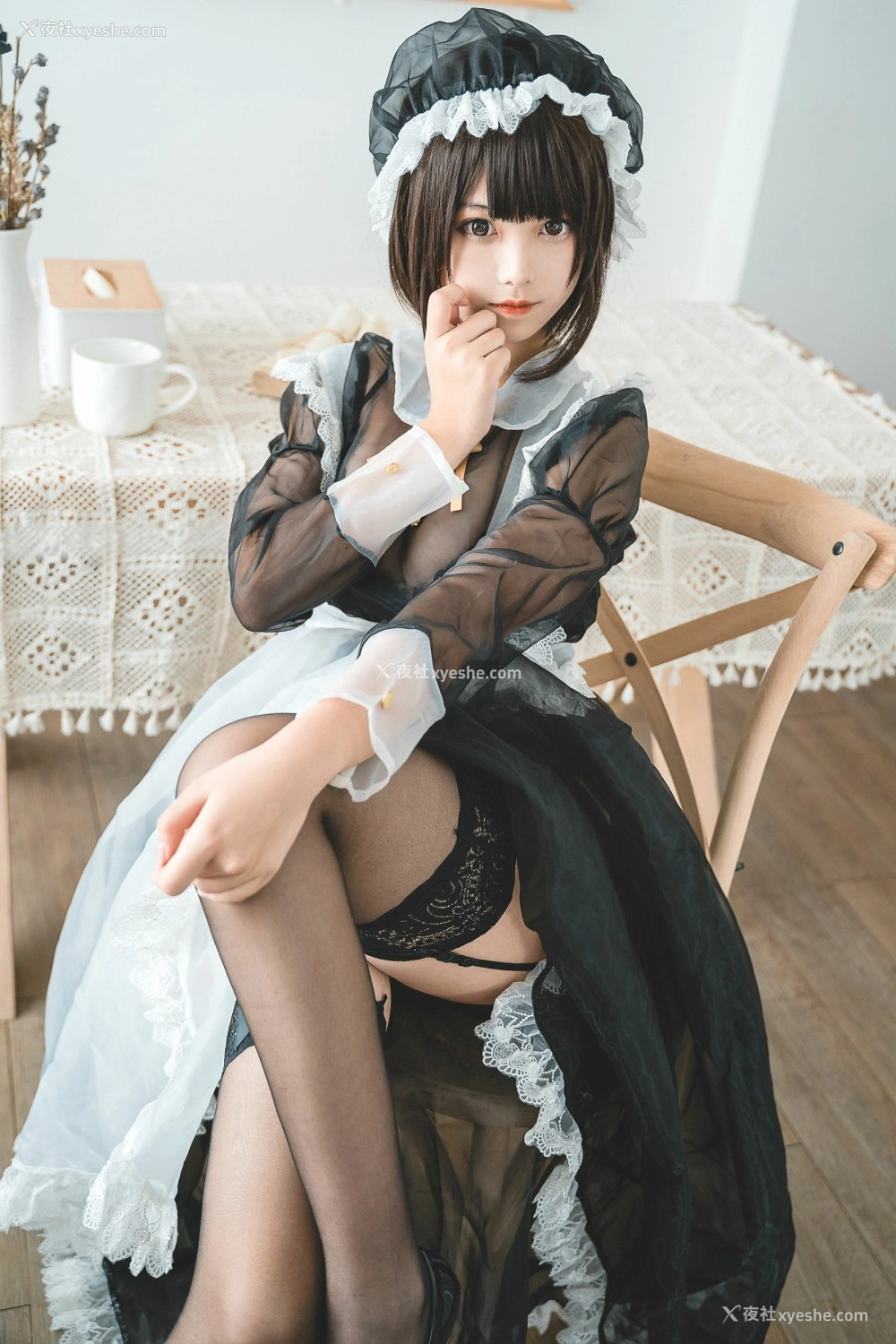 1P - 蜜汁猫裘 – 透明女仆