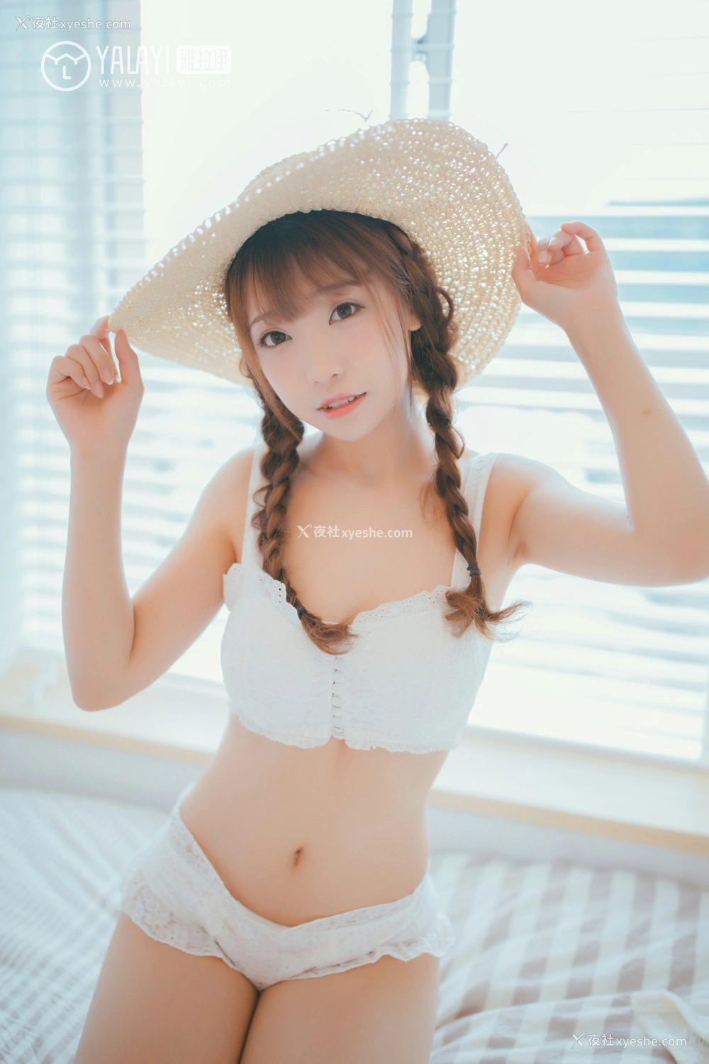 1P - [YALAYI雅拉伊] No.061 白色桔梗花 水花儿