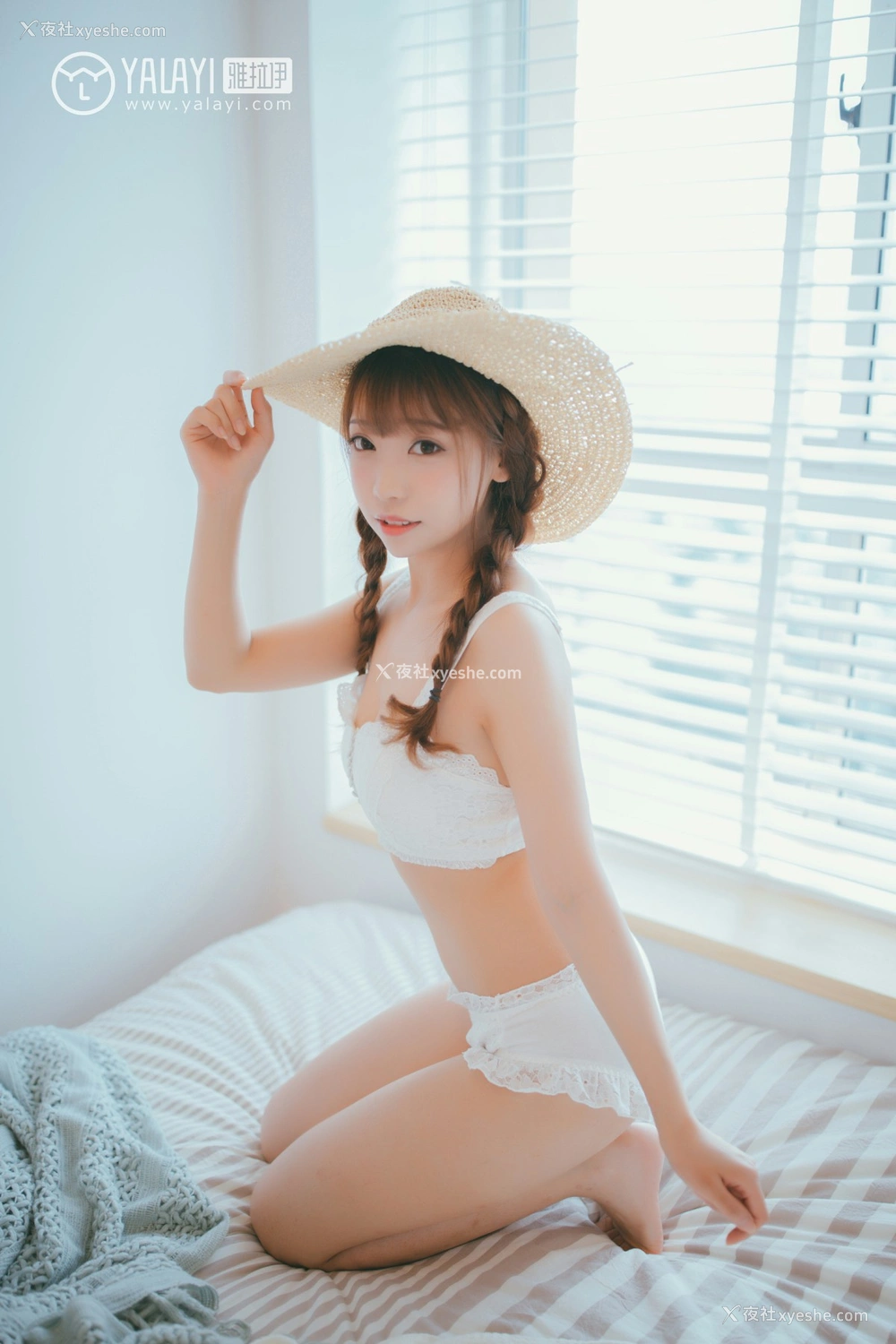 1P - [YALAYI雅拉伊] No.061 白色桔梗花 水花儿
