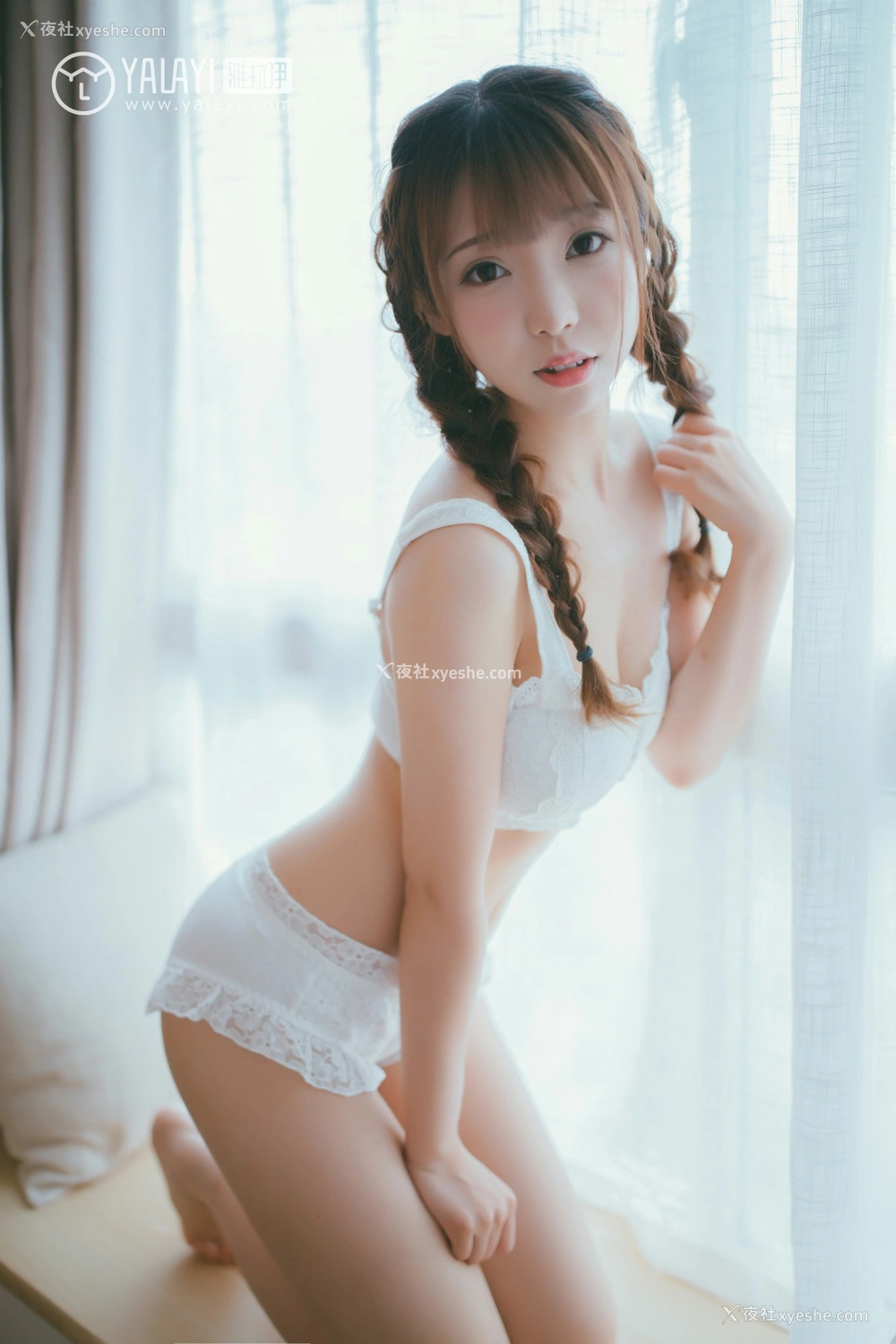 1P - [YALAYI雅拉伊] No.061 白色桔梗花 水花儿