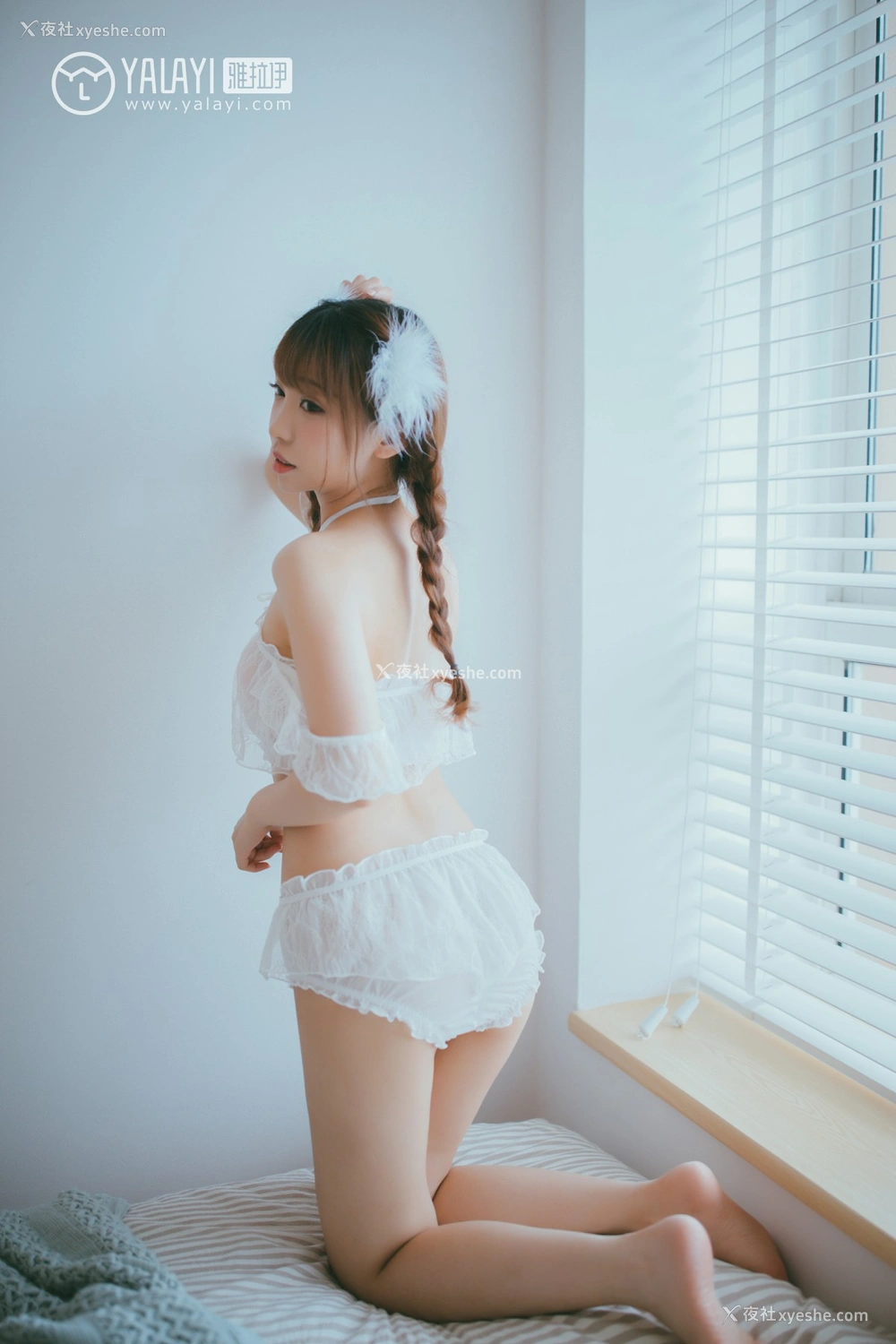 1P - [YALAYI雅拉伊] No.061 白色桔梗花 水花儿