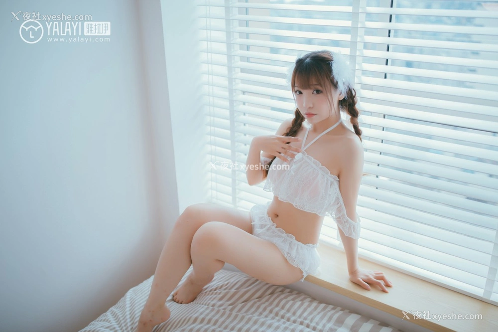 1P - [YALAYI雅拉伊] No.061 白色桔梗花 水花儿
