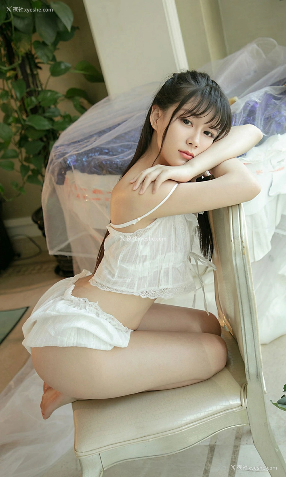 1P - [Ugirls尤果网]爱尤物专辑 No.1509 Sarah 白苹果