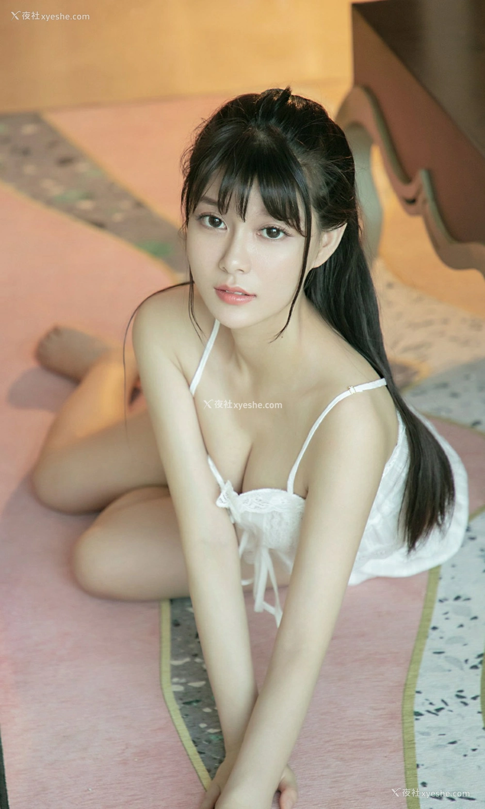 1P - [Ugirls尤果网]爱尤物专辑 No.1509 Sarah 白苹果