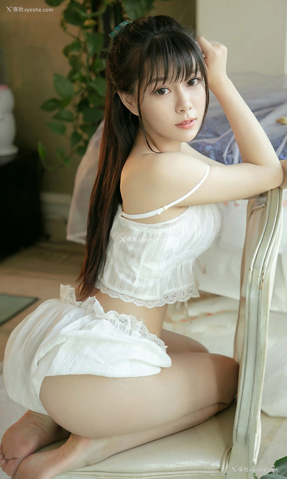 1P - [Ugirls尤果网]爱尤物专辑 No.1509 Sarah 白苹果
