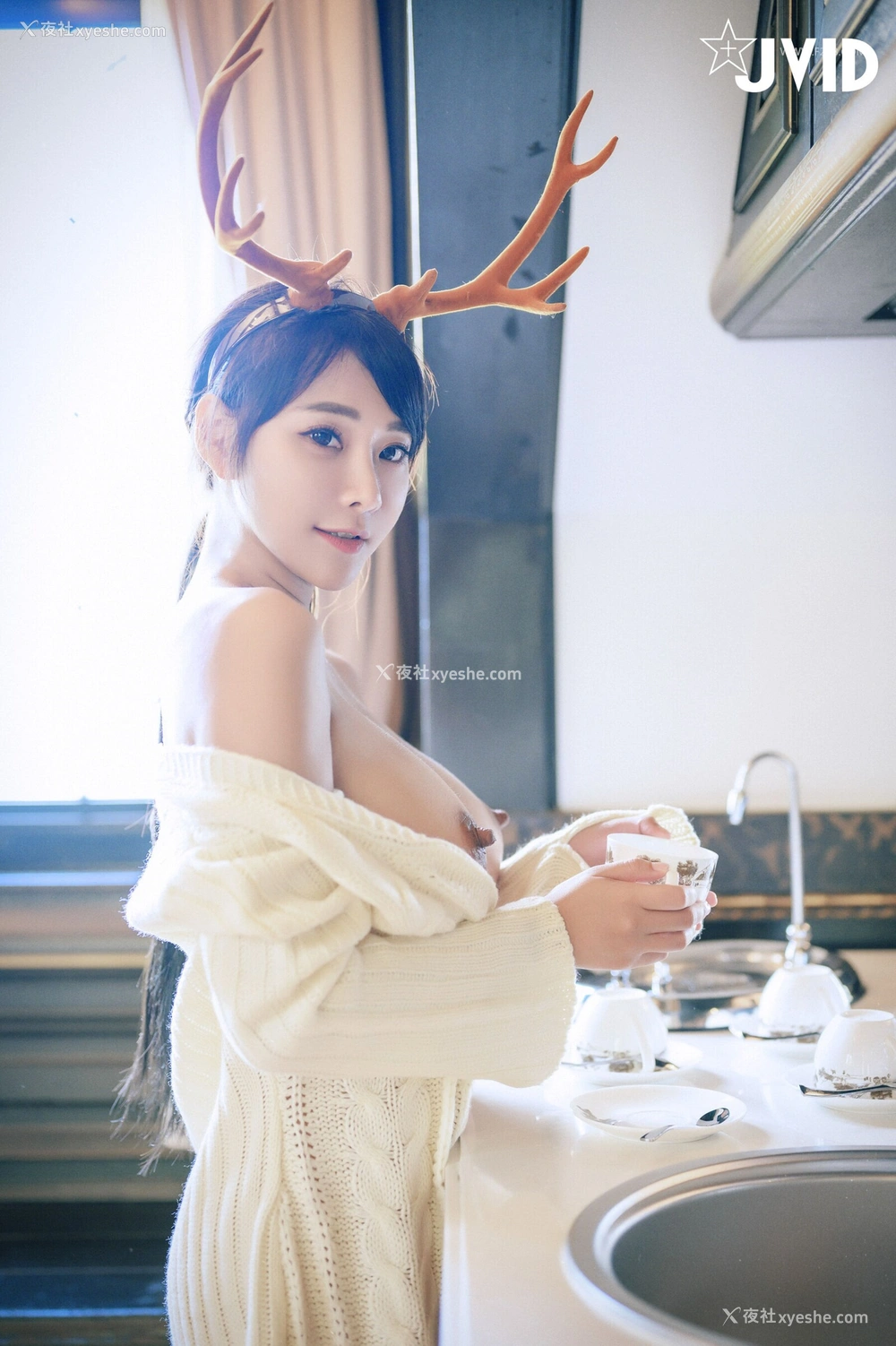 1P - 乐乐《鹿角女孩的报恩》