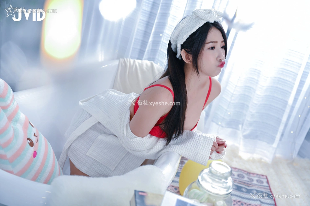 肉包《超近距离仔细欣赏》-5P