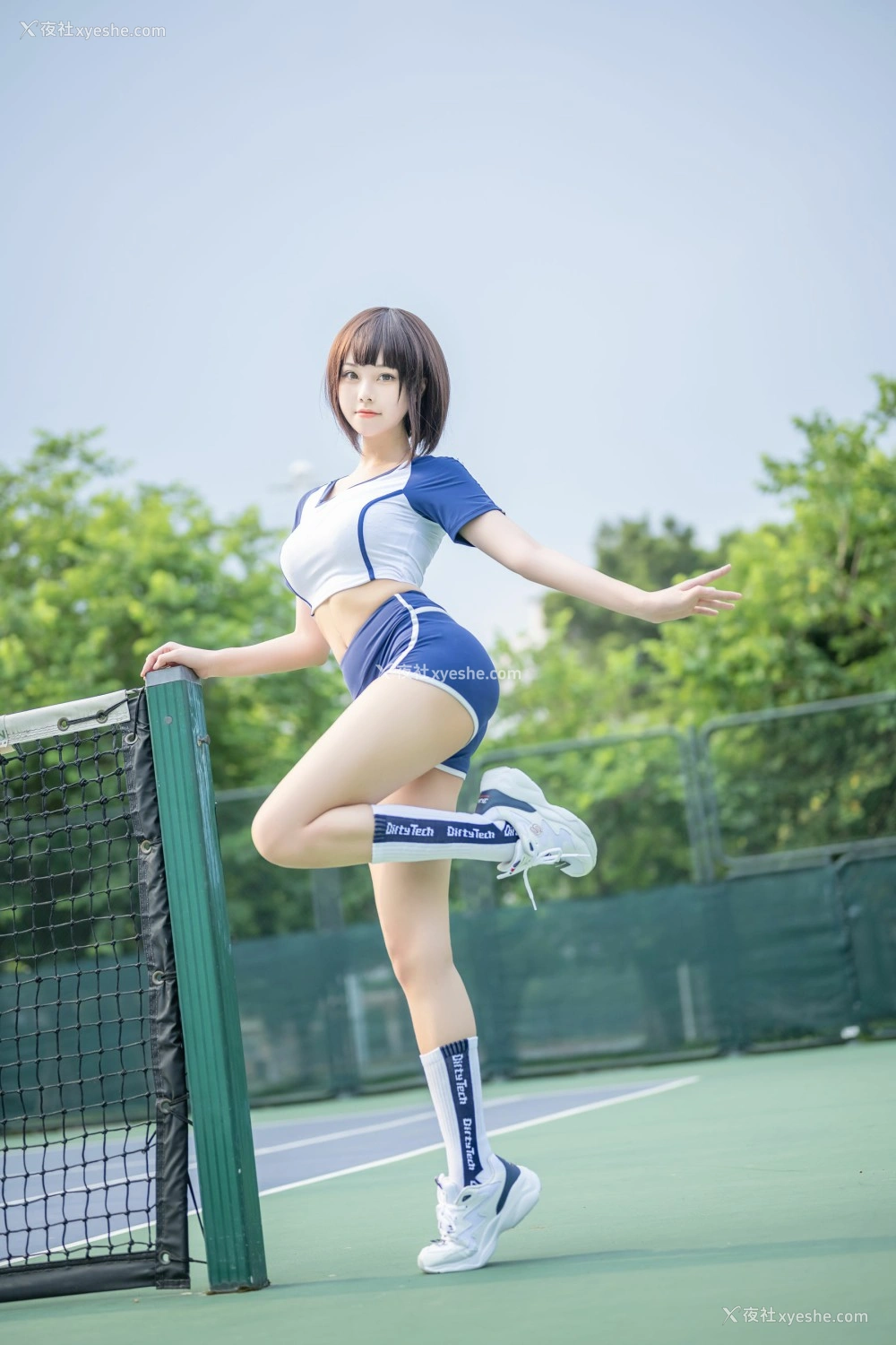 1P - 蜜汁猫裘 – 体操服