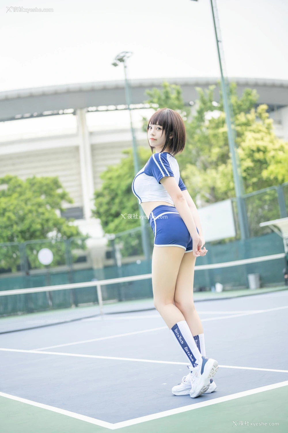 1P - 蜜汁猫裘 – 体操服