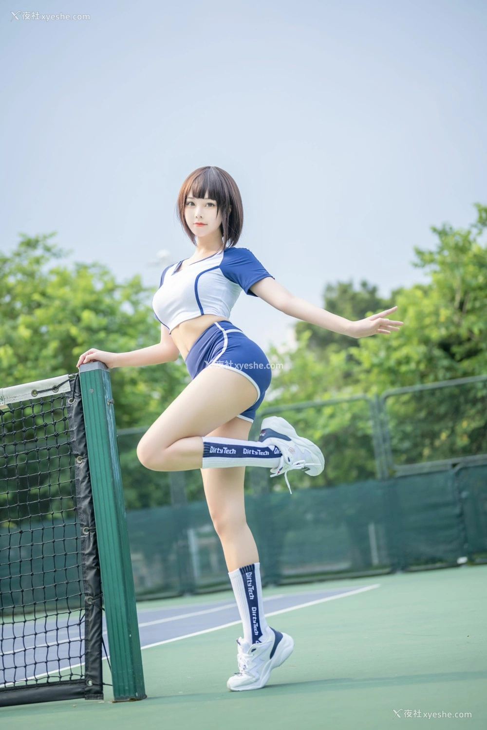 1P - 蜜汁猫裘 – 体操服