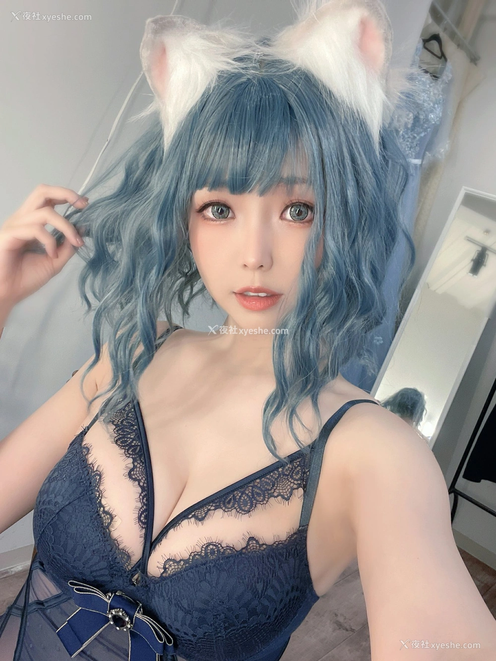 1P - ElyEE子 – 摺耳貓少女人形