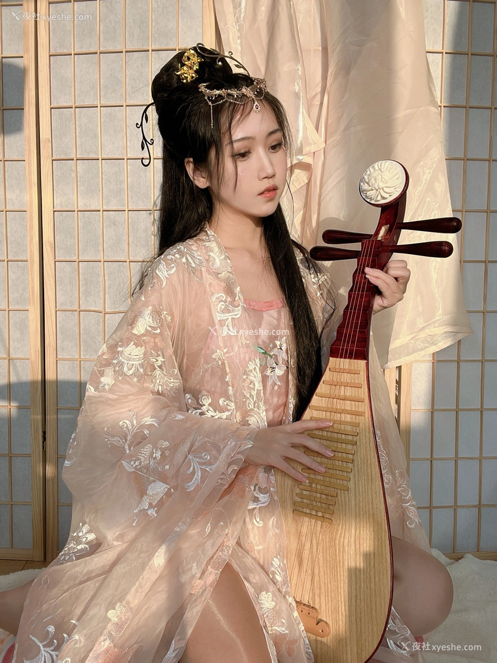 1P - 不呆猫 – 古风温泉人妻