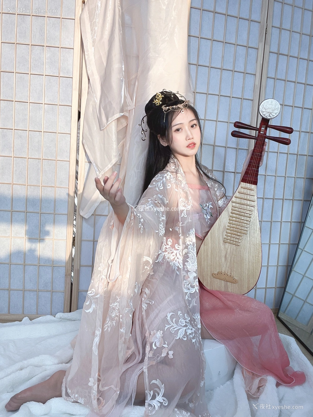 1P - 不呆猫 – 古风温泉人妻
