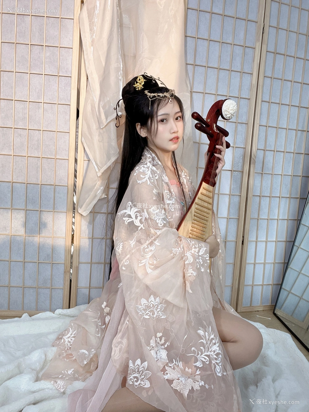 1P - 不呆猫 – 古风温泉人妻