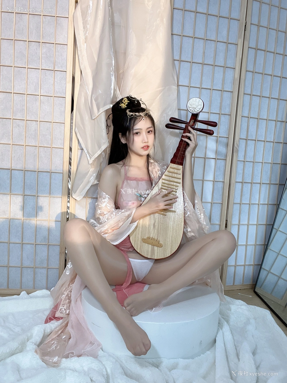 1P - 不呆猫 – 古风温泉人妻