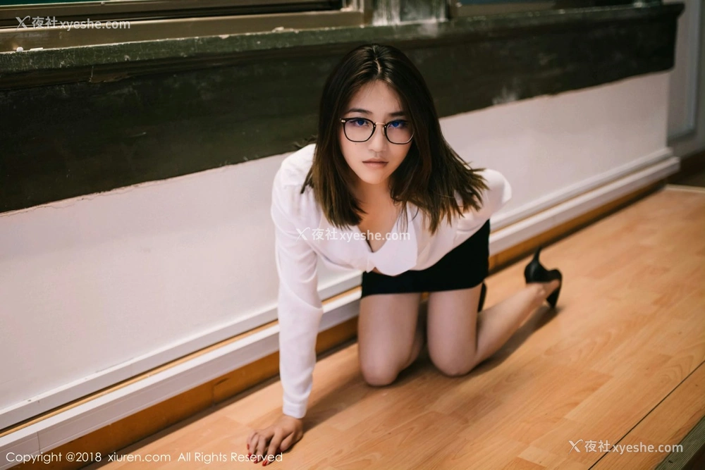 1P - [XiuRen秀人网] No.1267 许诺Sabrina